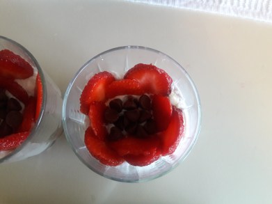 Strawberry and Kiwi fruit cream 1