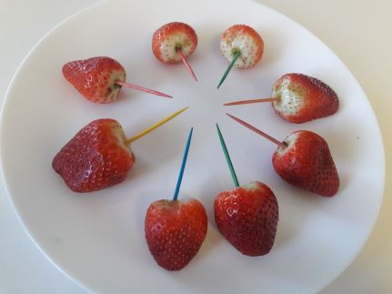Chocolate Strawberries 1